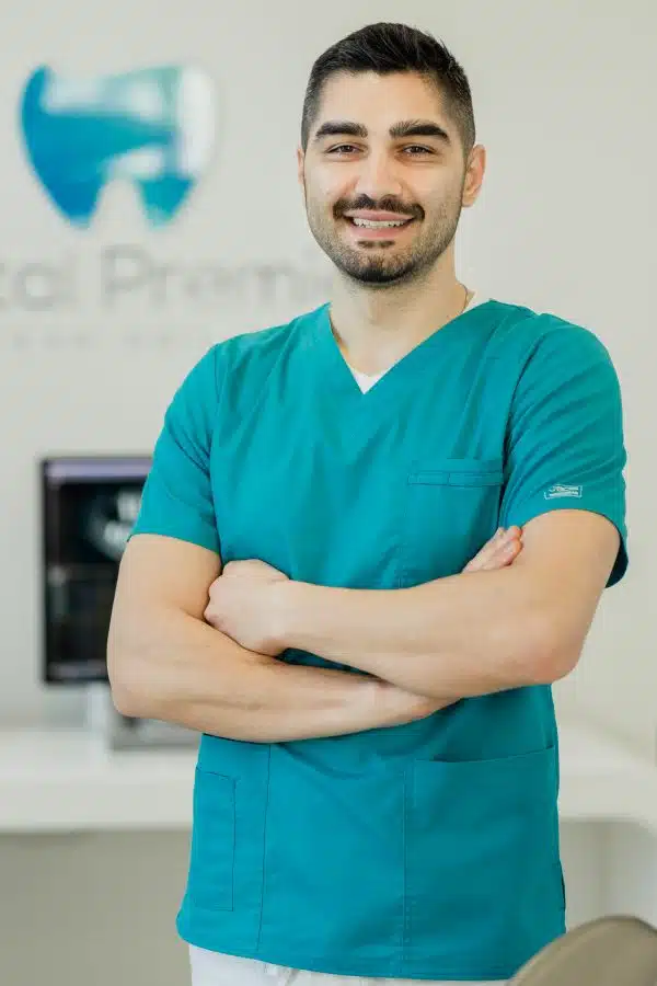 Dr. Mihai Cîrstea Medic Specialist Chirurgie Orala si Maxilo-Faciala, Chirurgie Dento-Alveolara & Implantologie
